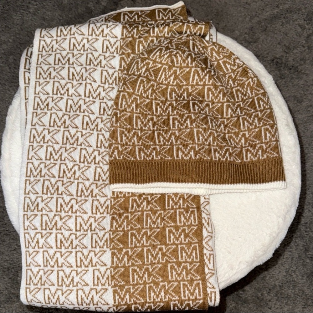 Michael Kors Reversible MK Logo Beanie & Scarf 2-Piece Set